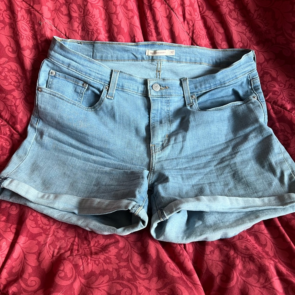 Levi’s Shorts